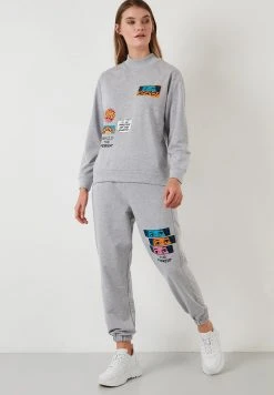 LELA Ventas 2024 40 LELA Chándal - Grey, Mujer