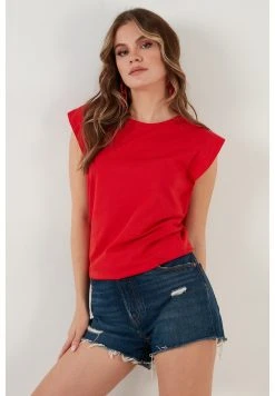 LELA Camiseta Básica - Red , Mujer -LELA Ventas 2024 0498d3572dce4f0a9db5be00822636a7