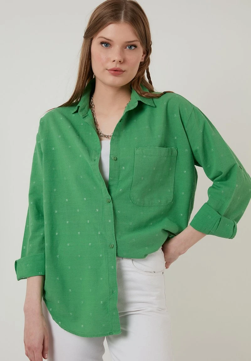 LELA Camisa - Pistachio Green , Mujer 3 LELA Camisa - Pistachio Green , Mujer - Imagen 3