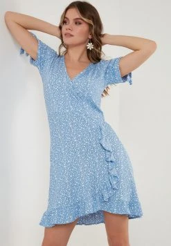 LELA FLORAL RUFFLE DETAIL - Vestido Informal - Baby Blue , Mujer -LELA Ventas 2024 092f445a0eb441a68f51e1d440a45900
