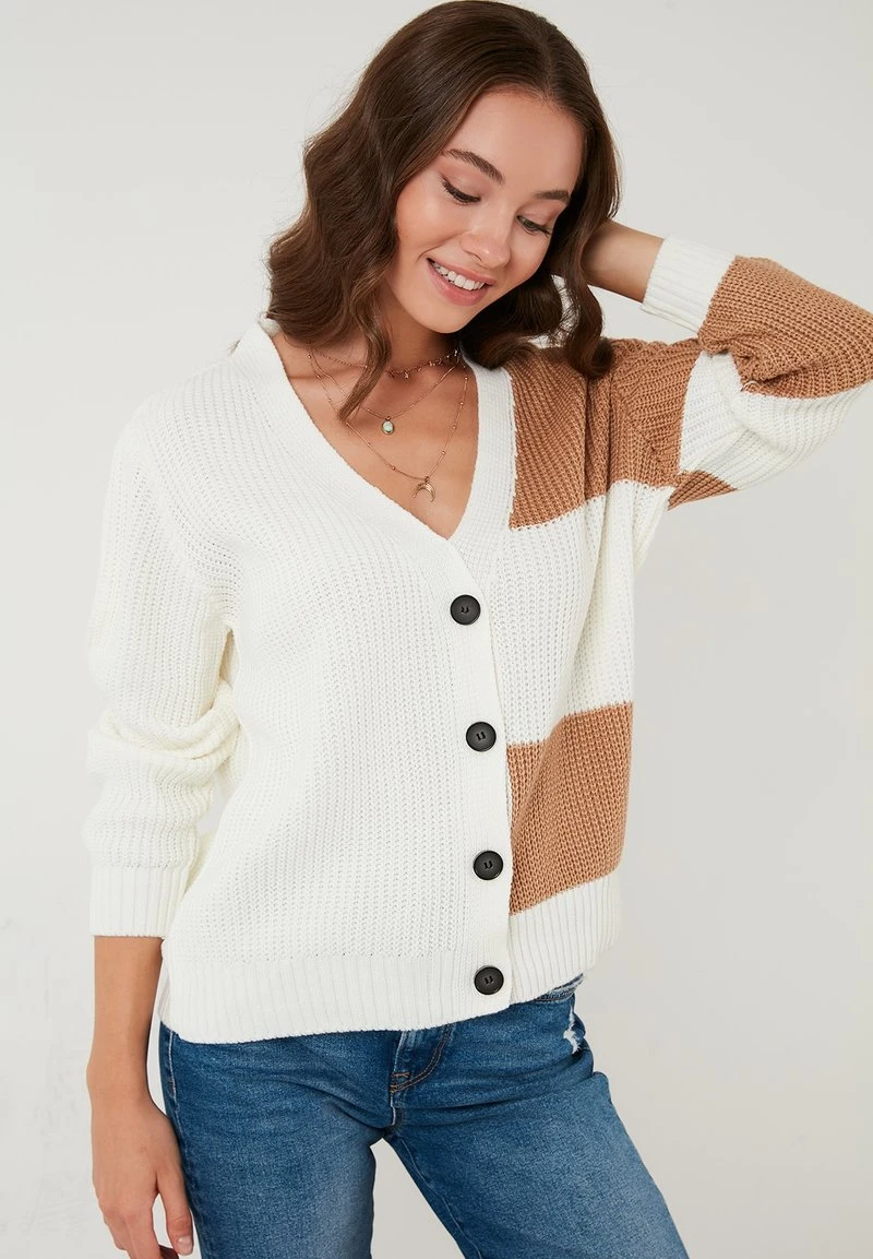 Chaqueta de punto - camel, white LELA Chaqueta De Punto - Camel, White , Mujer -LELA Ventas 2024 09690bf7cf99434090577c00c4c33b2c