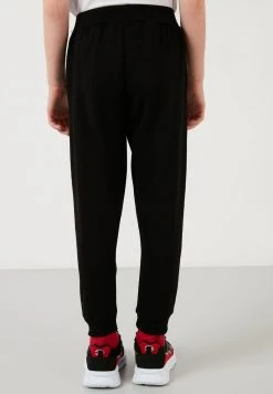 LELA 2 PACK - Chándal - Red , Niños 6 LELA 2 PACK - Chándal - Red , Niños -LELA Ventas 2024 0c36e95bd0cc437f900a0e1a717322d1