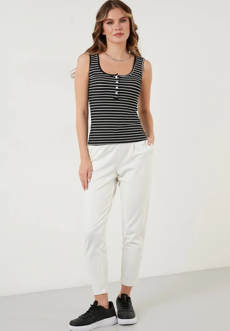 LELA Top - Black, Mujer 2 LELA Top - Black, Mujer - Imagen 2