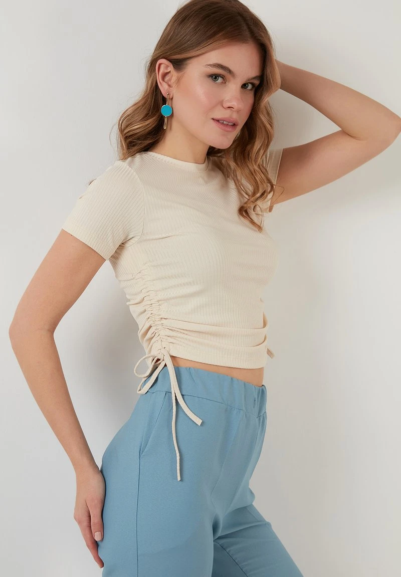 SLEEVE BLOUSE - Camiseta estampada - stone colored LELA SLEEVE BLOUSE - Camiseta Estampada - Stone Colored , Mujer -LELA Ventas 2024 10177b54baa74b4283430c64d7c8d8e0