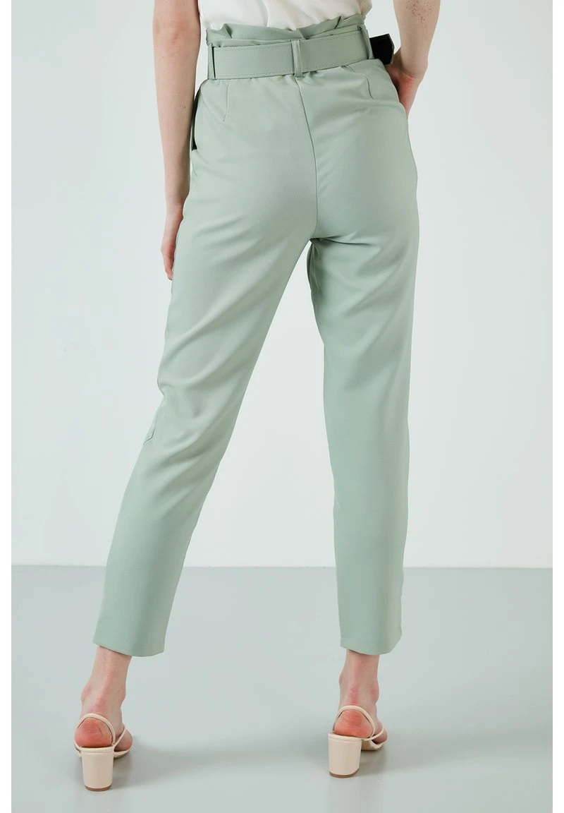 LELA HIGH WAISTED BELTED POCKET TROUSERS WOMEN'S TROUSERS - Pantalones - mint LELA HIGH WAISTED BELTED POCKET TROUSERS WOMEN'S TROUSERS - Pantalones - Mint , Mujer -LELA Ventas 2024 130fd14d96474f168f1bf7045b3b3bc5