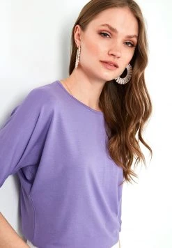 LELA Camiseta De Manga Larga - Lilac , Mujer 7 LELA Camiseta De Manga Larga - Lilac , Mujer -LELA Ventas 2024 1345b472d3024dacbb40b8ed1120fa29