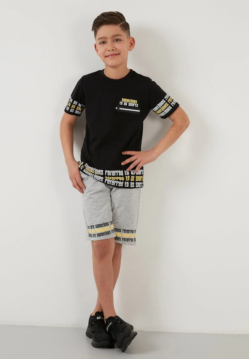 LELA SET - Shorts - Black , Niños 1 LELA SET - Shorts - Black , Niños