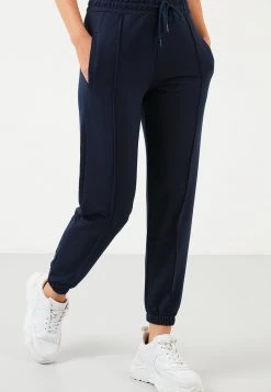 LELA Pantalones Deportivos - Navy Blue, Mujer 3 LELA Pantalones Deportivos - Navy Blue, Mujer -LELA Ventas 2024 17c567ff4da74dafa1839e286e716e20