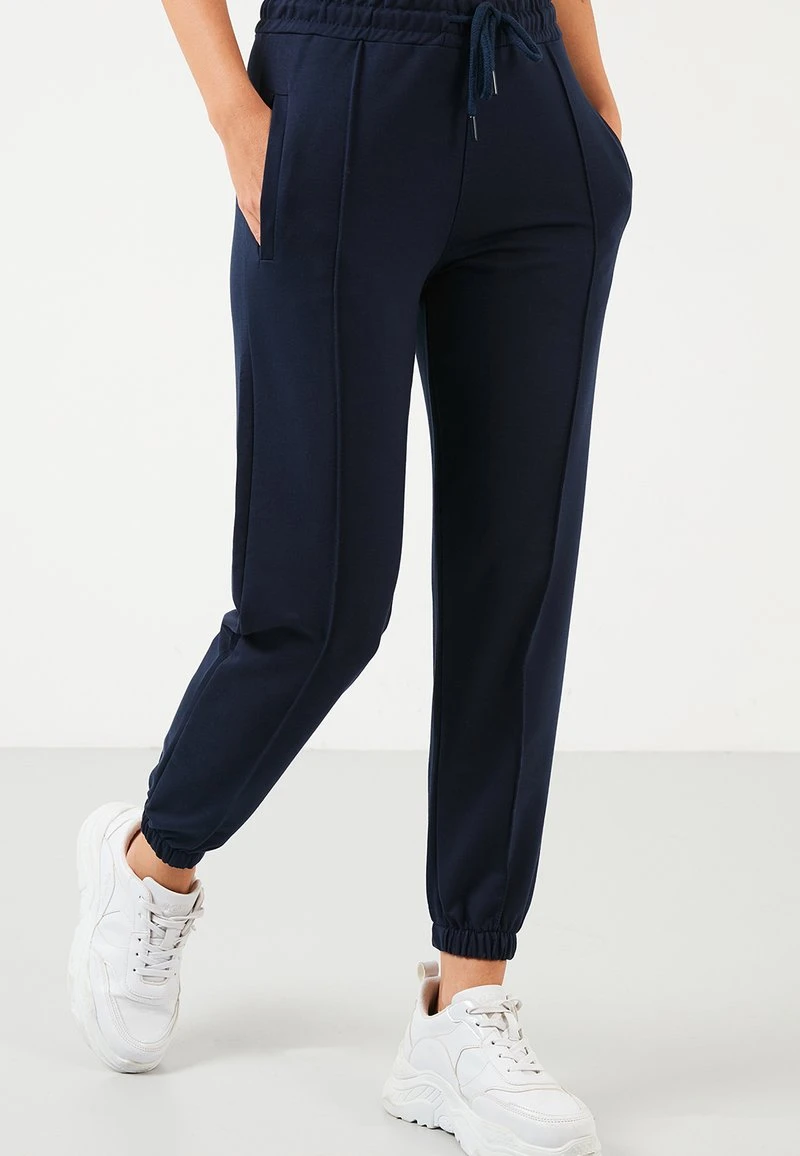Pantalones deportivos - navy blue LELA Pantalones Deportivos - Navy Blue, Mujer -LELA Ventas 2024 17c567ff4da74dafa1839e286e716e20