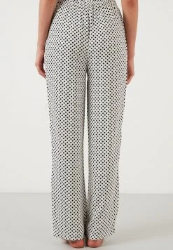 LELA SET - Pijama - Black , Mujer -LELA Ventas 2024 181e78d120f24fbc9e112d6ccde86adb