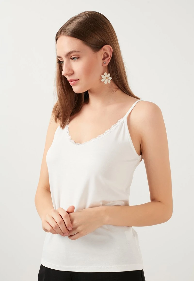 Top - ecru LELA Top - Ecru , Mujer -LELA Ventas 2024 1cc4240be1d64f21bd07452c69b9b9f2