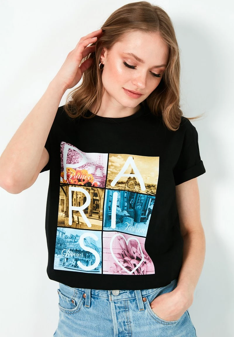 Camiseta estampada - black LELA Camiseta Estampada - Black , Mujer -LELA Ventas 2024 1f3721b029844a0b823d80f0969b7e68