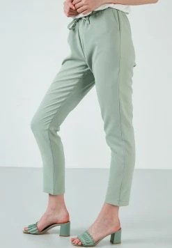 LELA HIGH WAISTED DRAWSTRING POCKET - Pantalones - Mint , Mujer 3 LELA HIGH WAISTED DRAWSTRING POCKET - Pantalones - Mint , Mujer -LELA Ventas 2024 2152f7f7b9b34ad5a033b7d283a0714d