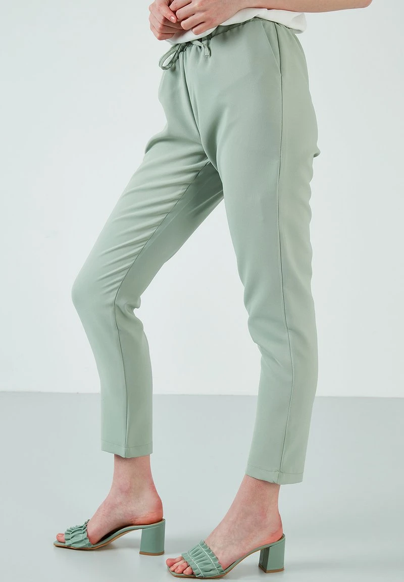 HIGH WAISTED DRAWSTRING POCKET - Pantalones - mint LELA HIGH WAISTED DRAWSTRING POCKET - Pantalones - Mint , Mujer -LELA Ventas 2024 2152f7f7b9b34ad5a033b7d283a0714d