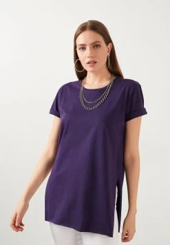 LELA Camiseta Básica - Purple, Mujer -LELA Ventas 2024 249b277c0b354752bf6f3f556857bf6c