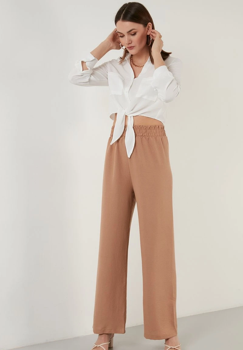 REGULAR FIT - Camisa - ecru LELA REGULAR FIT - Camisa - Ecru , Mujer -LELA Ventas 2024 24dc7b9eae6d4cfca43e4a331b665da2