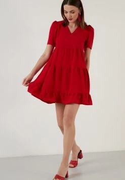 LELA Vestido Informal - Red , Mujer 2 LELA Vestido Informal - Red , Mujer -LELA Ventas 2024 27020f1b96bf4a8a9b9287b60a85cd6e