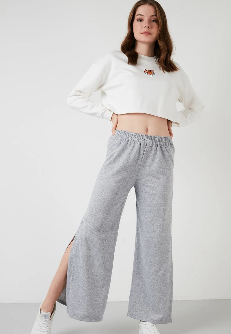 Pantalones deportivos - grey LELA Pantalones Deportivos - Grey , Mujer -LELA Ventas 2024 2831d474cd9844d38a011b480a45c4ff