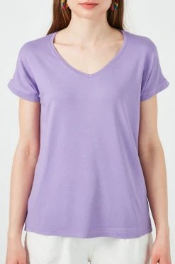 LELA Camiseta Básica - Lilac , Mujer -LELA Ventas 2024 295bd33c4c144d37813d432bb3c1f534
