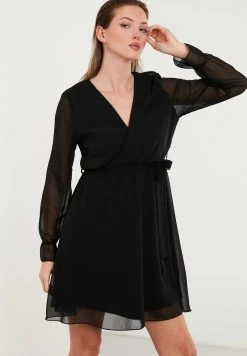 LELA CHIFFON - Vestido Informal - Black, Mujer -LELA Ventas 2024 2f316eaf091844d086ffd32d2f3e7e30