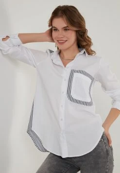 LELA REGULAR FIT - Camisa - White, Mujer -LELA Ventas 2024 31d3b5586dff459eb0474b9e33eaeefb