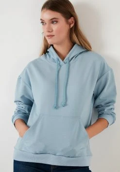 LELA BACK PRINT - Jersey Con Capucha - Ice Blue , Mujer -LELA Ventas 2024 3a192350c1af4ac0b1202079830444cd