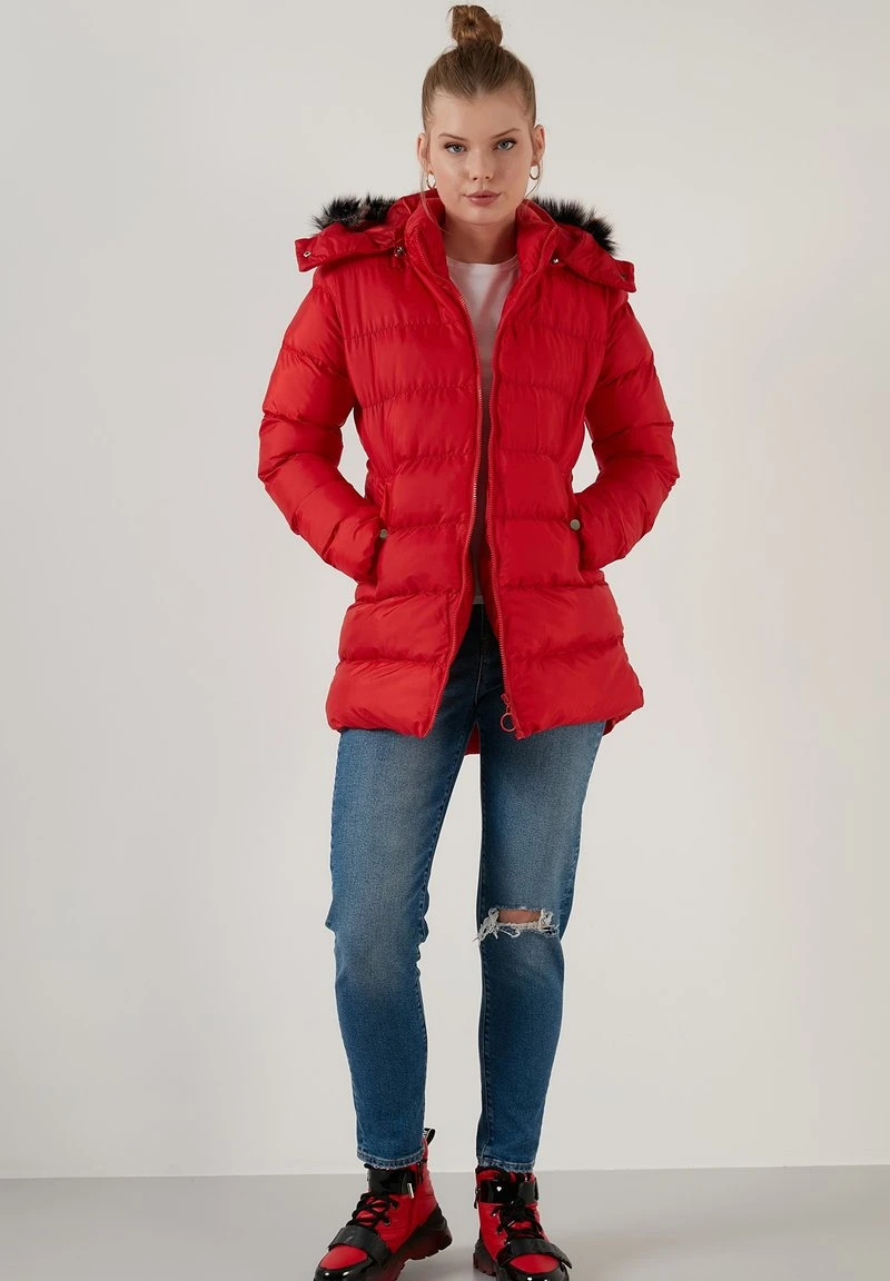 Abrigo de invierno - red LELA Abrigo De Invierno - Red , Mujer -LELA Ventas 2024 3abf085f914045d1a3ad73c091d90245