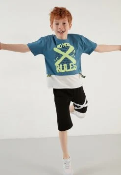 LELA REGULAR FIT T-SHIRT AND SHORTS - Shorts - Petrol Blue , Niños 11 LELA REGULAR FIT T-SHIRT AND SHORTS - Shorts - Petrol Blue , Niños -LELA Ventas 2024 3ee414300c144e32909633255377adb1