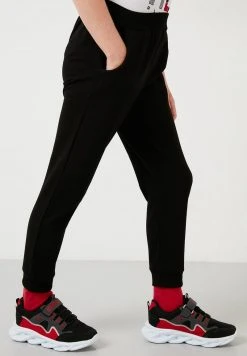 LELA 2 PACK - Chándal - Yellow, Niños 7 LELA 2 PACK - Chándal - Yellow, Niños -LELA Ventas 2024 448449bba2e54d6a8756a8a2fb420d4b