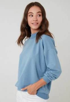 LELA HIGH COLLAR BASIC SWEATSHIRT - Sudadera - Blue , Mujer 6 LELA HIGH COLLAR BASIC SWEATSHIRT - Sudadera - Blue , Mujer -LELA Ventas 2024 448a27935a2e440f9117009eacb14d2c