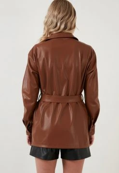 LELA Chaqueta De Cuero Sintético - Camel , Mujer -LELA Ventas 2024 451459912da042fa93a19c113b430ae0