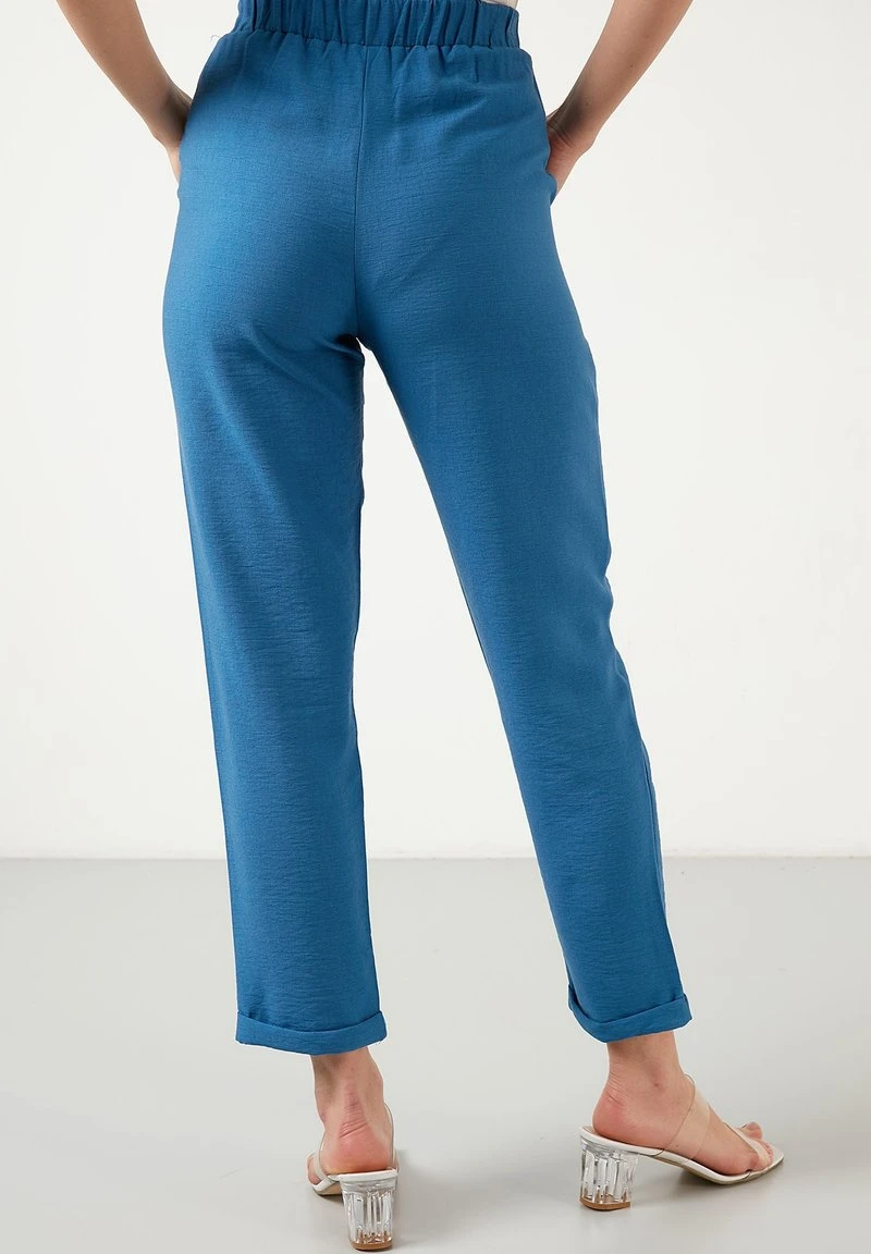 Pantalones - indigo LELA Pantalones - Indigo , Mujer -LELA Ventas 2024 45bab6fc97e74ef5a37d1e448dd94a2a