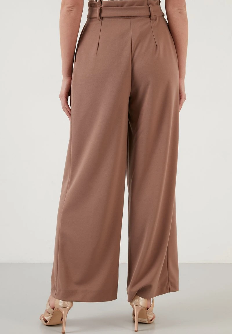Pantalones - camel LELA Pantalones - Camel , Mujer -LELA Ventas 2024 48f8ab7702374e328f842c3ec8a5d08f