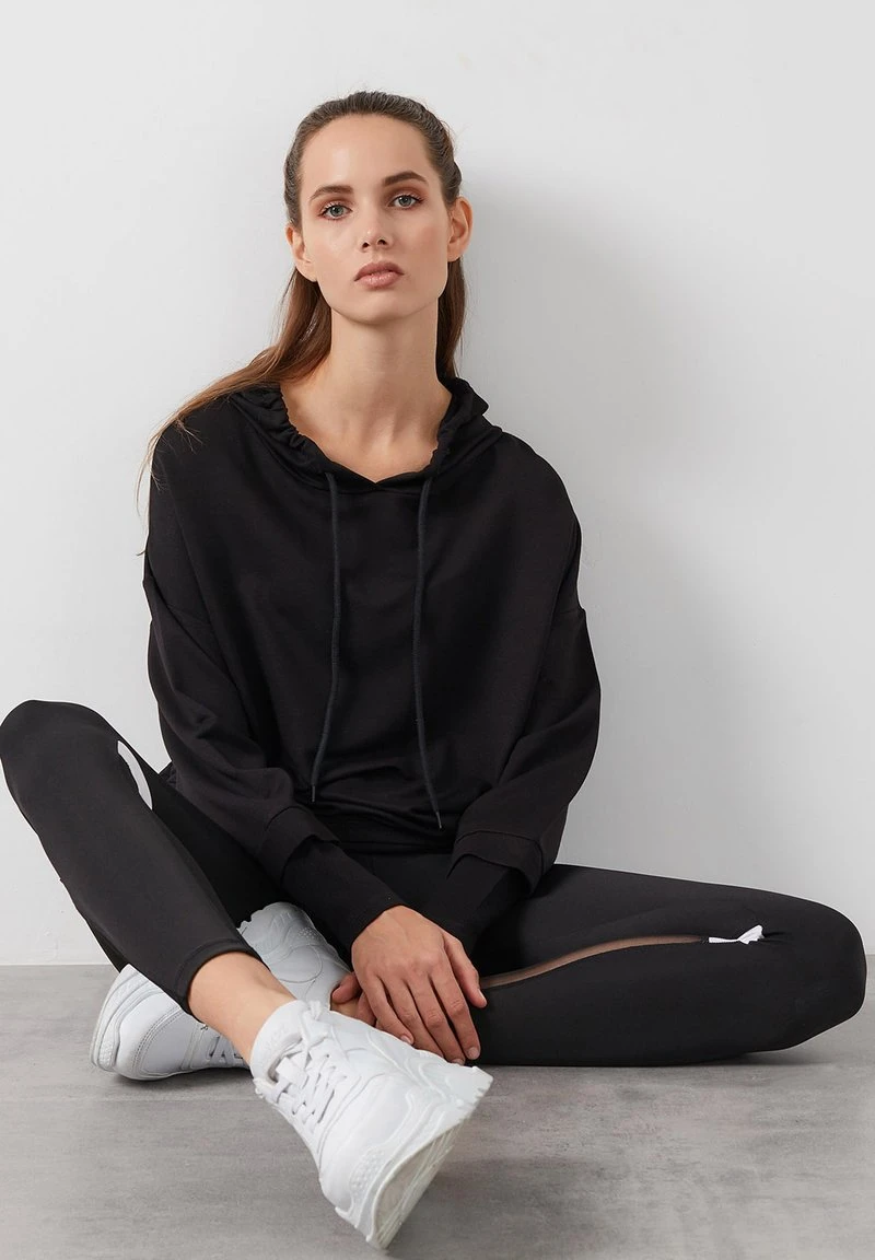 Jersey con capucha - black LELA Jersey Con Capucha - Black , Mujer -LELA Ventas 2024 497ec8898b7e45fc9bd47e7350ee5b3c