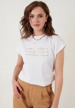 LELA CREW NECK - Camiseta Estampada - White , Mujer 3 LELA CREW NECK - Camiseta Estampada - White , Mujer -LELA Ventas 2024 4fe27c8990854e5cac712874378a919c