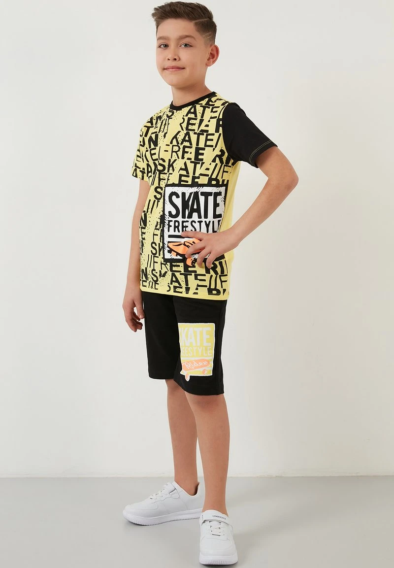 LELA SET - Shorts - Yellow , Niños 1 LELA SET - Shorts - Yellow , Niños