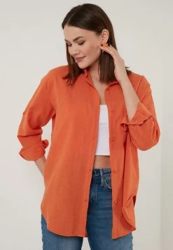 LELA Camisa - Orange Color, Mujer 9 LELA Camisa - Orange Color, Mujer -LELA Ventas 2024 5926282425da4b9cbce12141fa7035b6