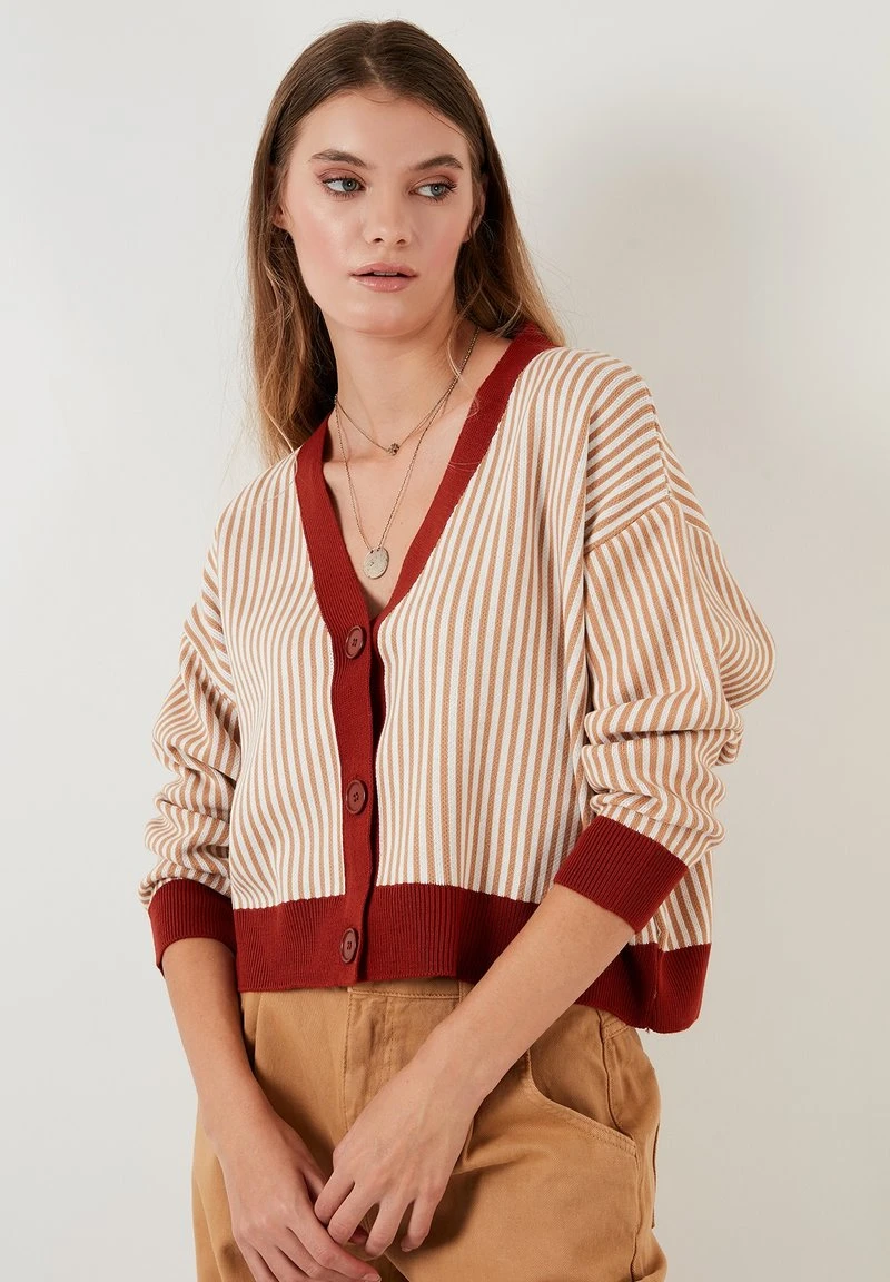 Chaqueta de punto - brick red LELA Chaqueta De Punto - Brick Red , Mujer -LELA Ventas 2024 5d3ab9e557324c1fae4ba960690379c4