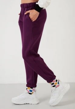LELA Pantalones Deportivos - Purple , Mujer 7 LELA Pantalones Deportivos - Purple , Mujer -LELA Ventas 2024 5eb9879debcb429aaff0f5d09aa7347f