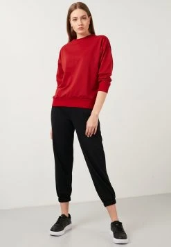 LELA SLIM FIT - Sudadera - Red, Mujer -LELA Ventas 2024 5ec4d63d053b44f88caa7bfd82f0d298