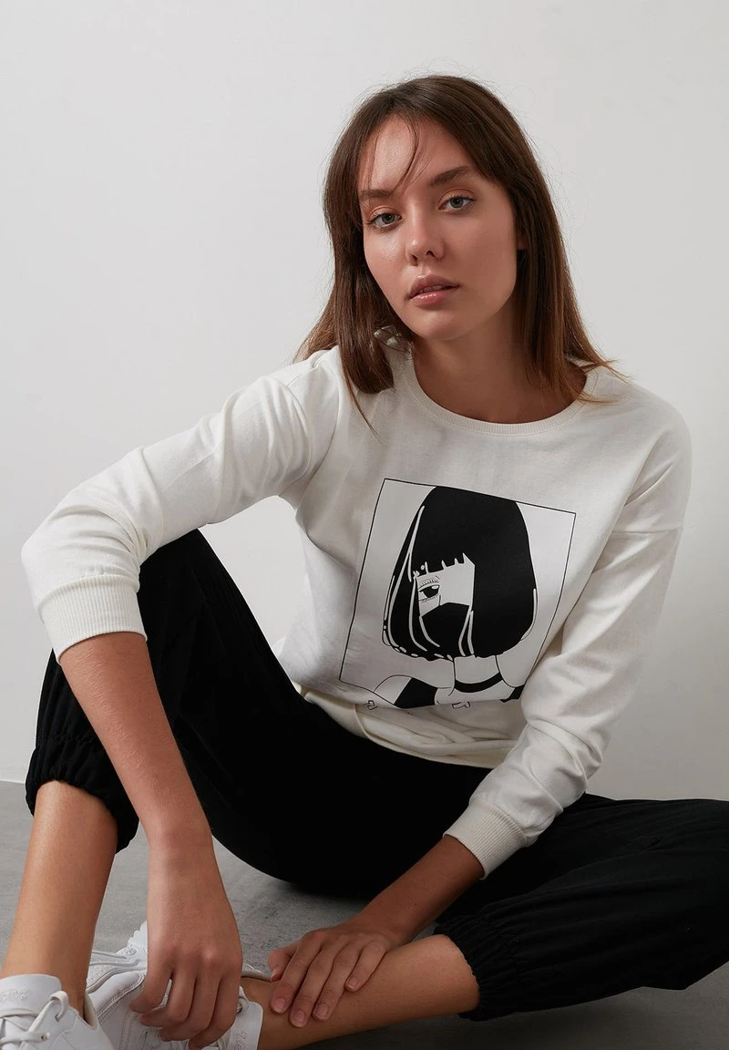 Sudadera - ecru LELA Sudadera - Ecru , Mujer -LELA Ventas 2024 615ee0d6f3b04809869cfdeab7a876f2