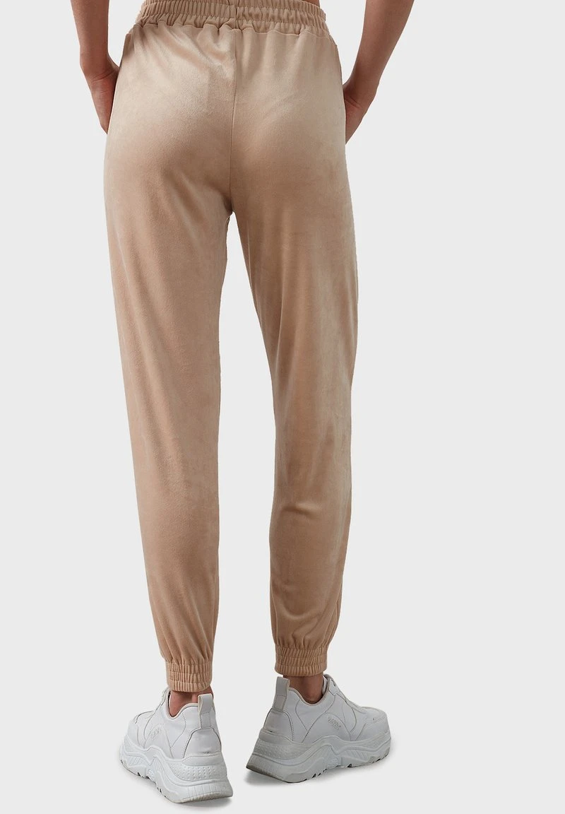 Pantalones deportivos - stone colored LELA Pantalones Deportivos - Stone Colored , Mujer -LELA Ventas 2024 61fd4f2e1f614ee2880a2d381224d952