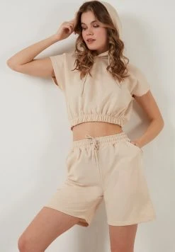 LELA SET - Shorts - Stone Colored , Mujer -LELA Ventas 2024 6af70af6f68249db9187a49d4bb13d7e