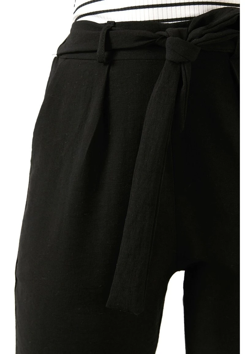 LELA Pantalones - Black , Mujer 4 LELA Pantalones - Black , Mujer - Imagen 4