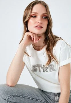 LELA Camiseta Estampada - Ecru , Mujer -LELA Ventas 2024 6c989d3676e04023b48401a9d04bdf78