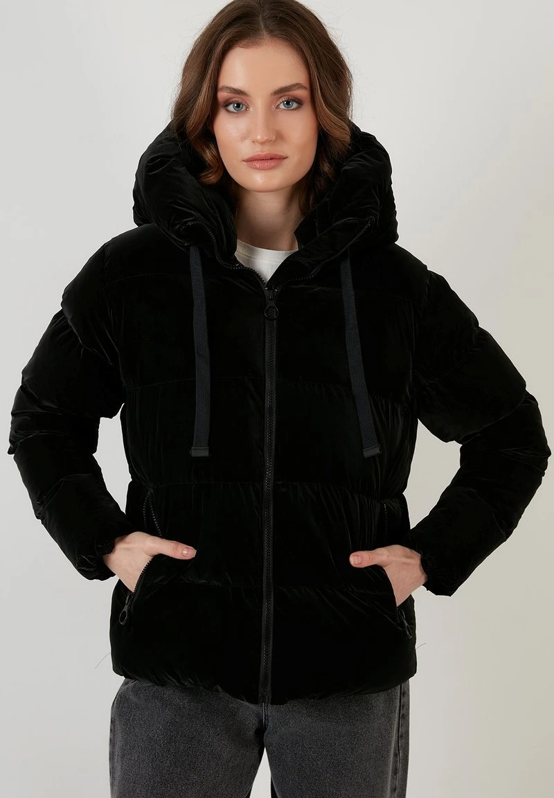 LELA Chaqueta De Invierno - Black , Mujer 1 LELA Chaqueta De Invierno - Black , Mujer