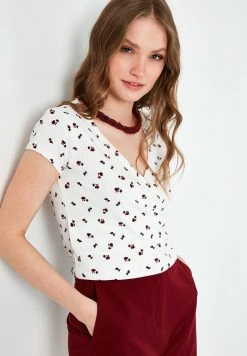 LELA PRINT - Blusa - Ecru Bordeaux , Mujer 3 LELA PRINT - Blusa - Ecru Bordeaux , Mujer -LELA Ventas 2024 71423a13af0245faa358b075b61d8f7a