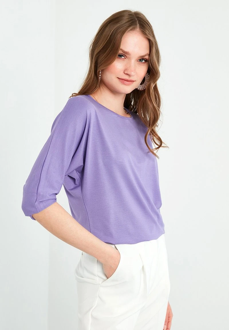 LELA Camiseta De Manga Larga - Lilac , Mujer 1 LELA Camiseta De Manga Larga - Lilac , Mujer