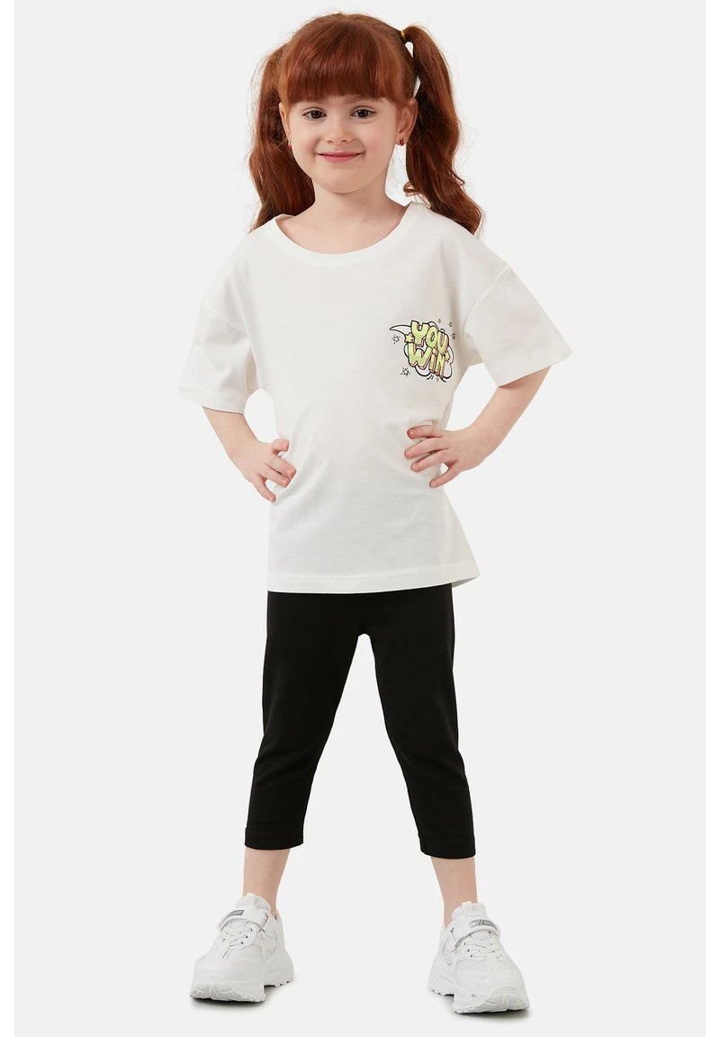 LELA REGULAR FIT T-SHIRT AND LEGGINGS - Leggings - White, Niños 1 LELA REGULAR FIT T-SHIRT AND LEGGINGS - Leggings - White, Niños