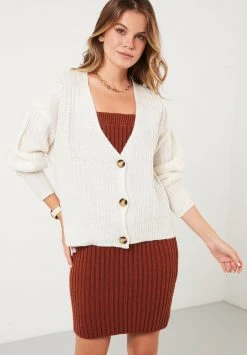 LELA Chaqueta De Punto - Ecru, Mujer 3 LELA Chaqueta De Punto - Ecru, Mujer -LELA Ventas 2024 75ad4b831e9147bebfb2d20a6713d635